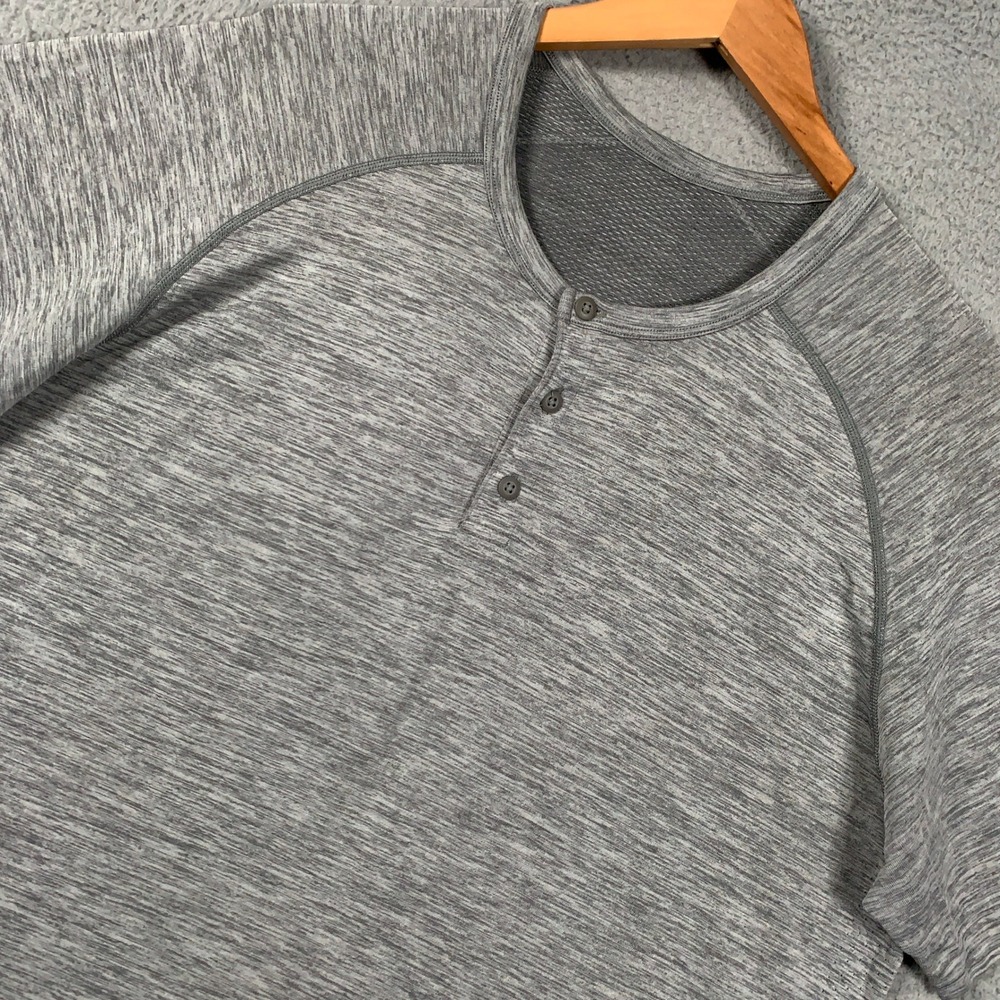 Lululemon Metal Vent Tech Henley Shirt Mens XL Gray Space Dye Athletic Short Slv